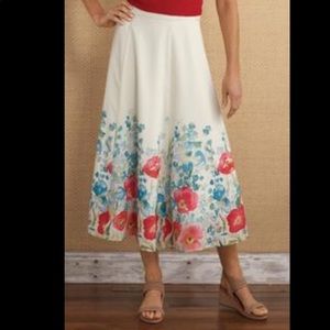 Soft Surroundings White Floretta Border Skirt